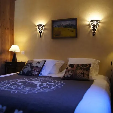Chalet Lavis Trafford *